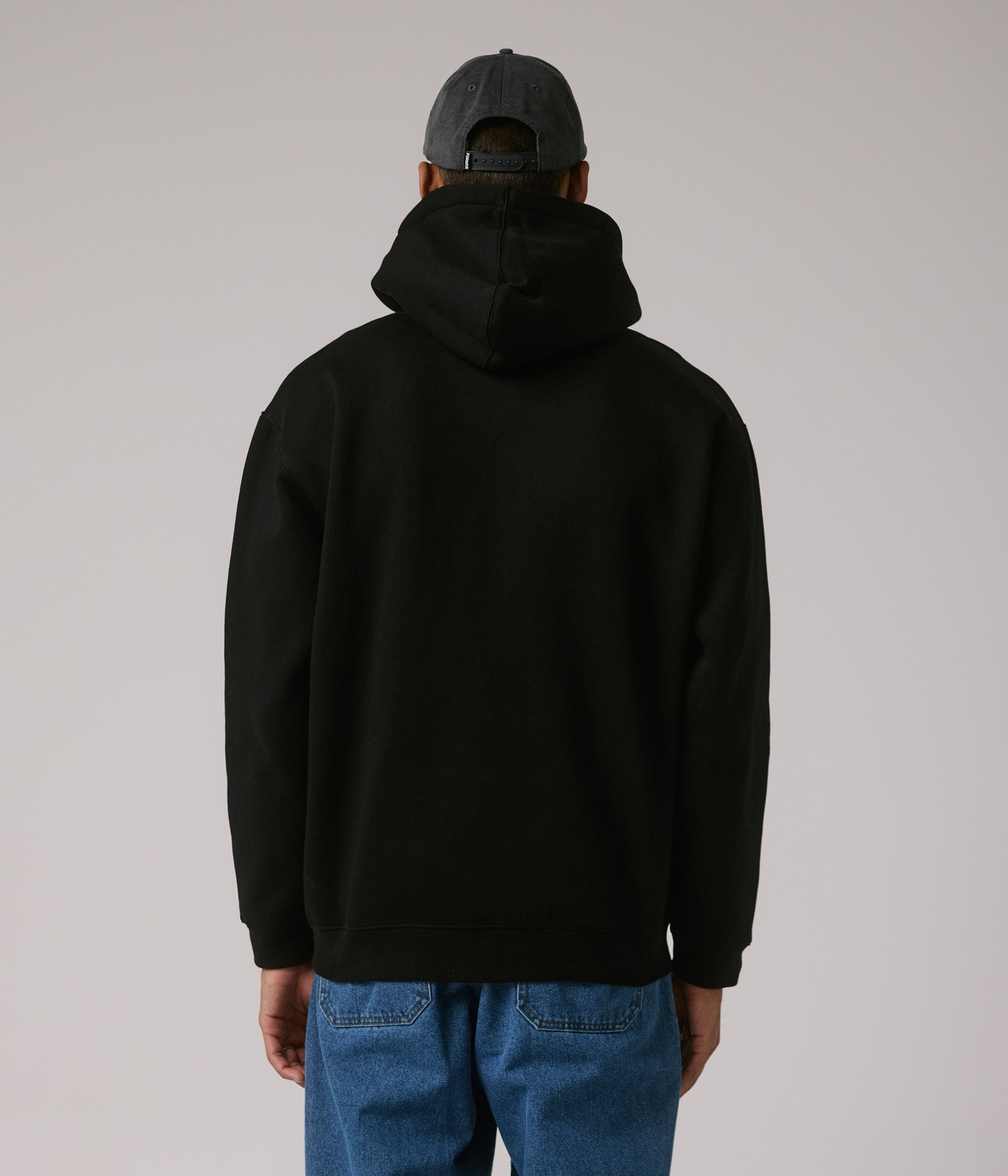 SKITTISH HOOD // BLACK