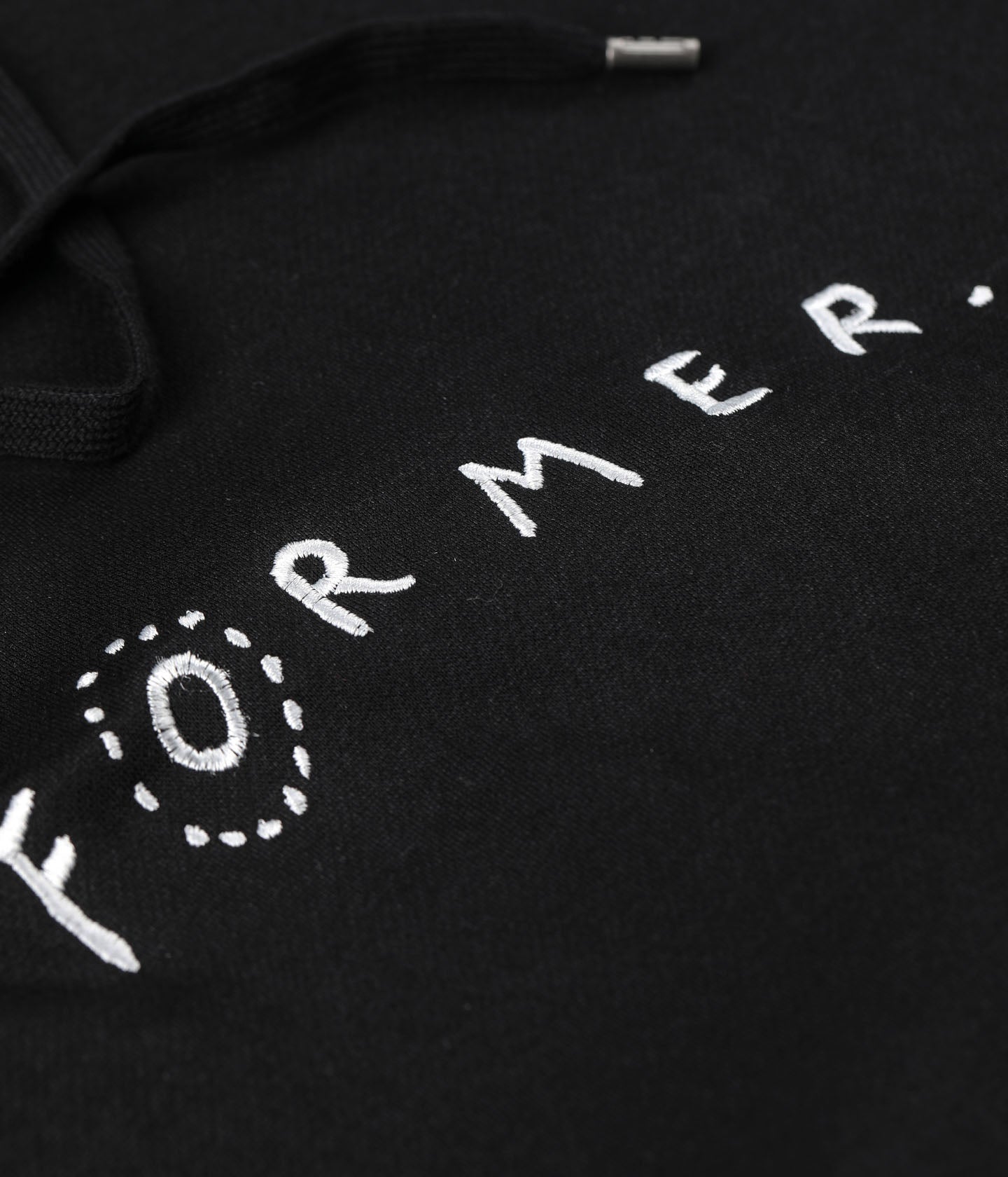 SKITTISH HOOD // BLACK