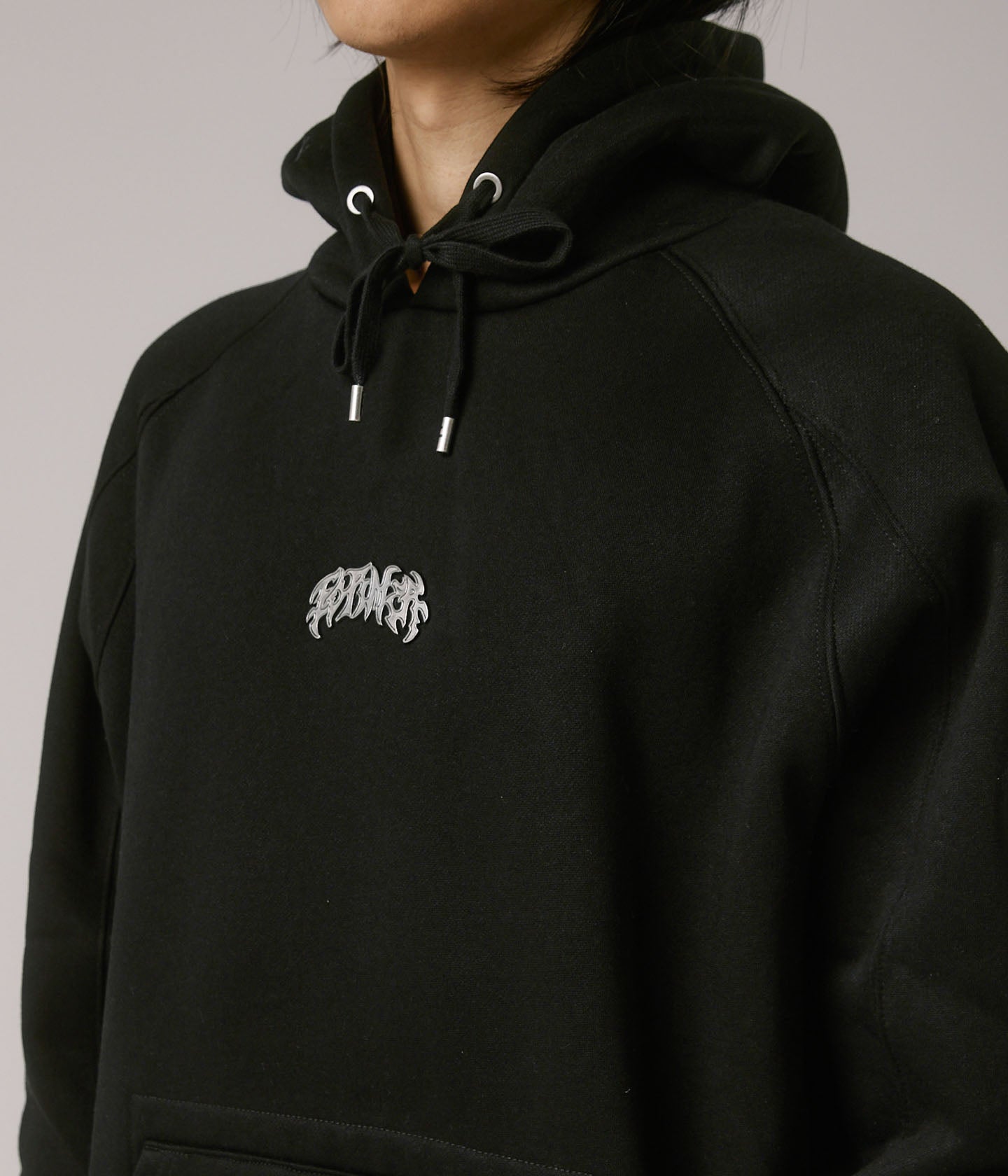 PUNCTURE METAL HOOD // WASHED BLACK