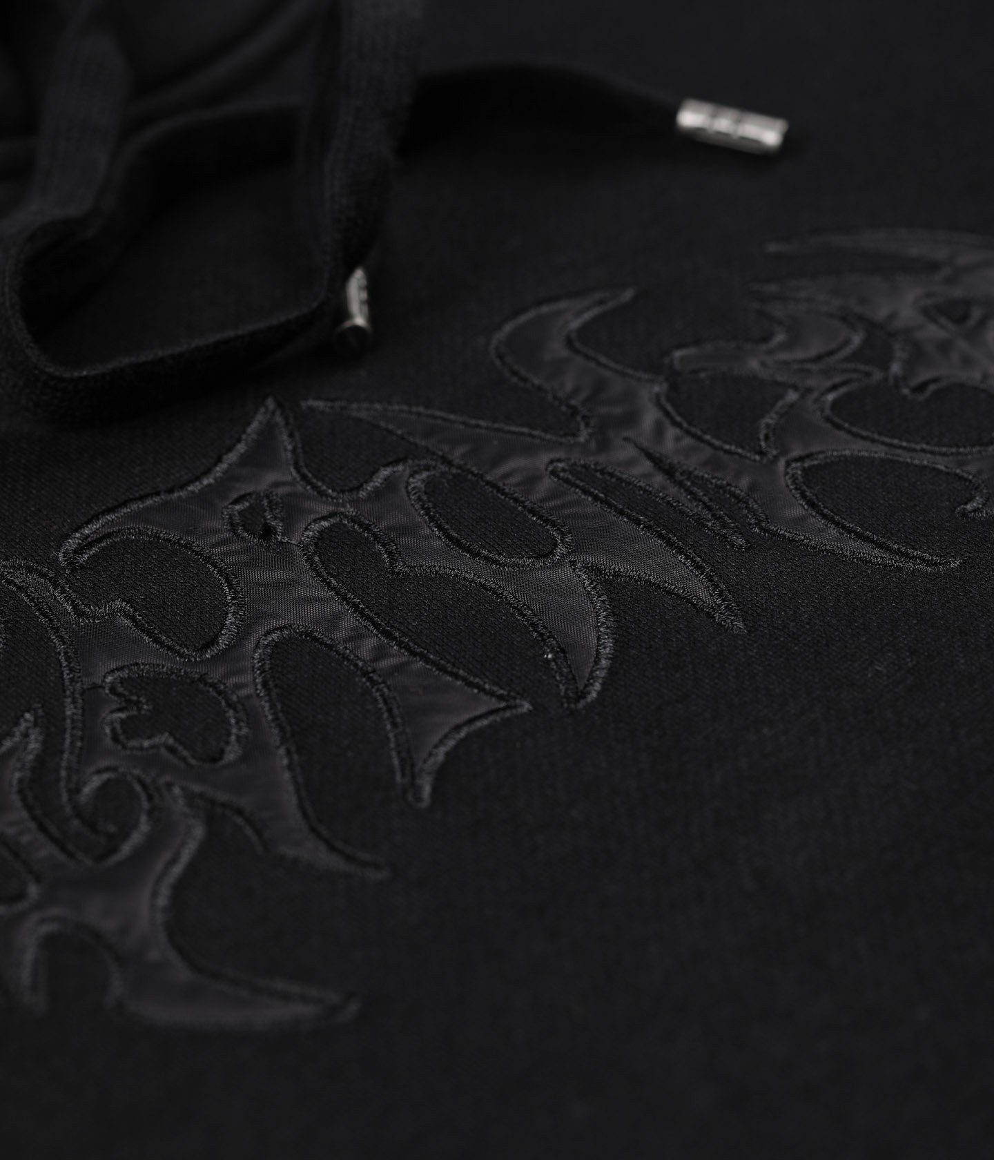 PUNCTURE SATIN HOOD // BLACK