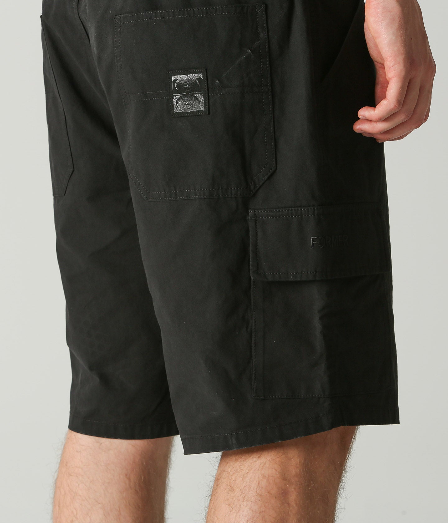 DISTEND CARGO WALKSHORT // WASHED BLACK