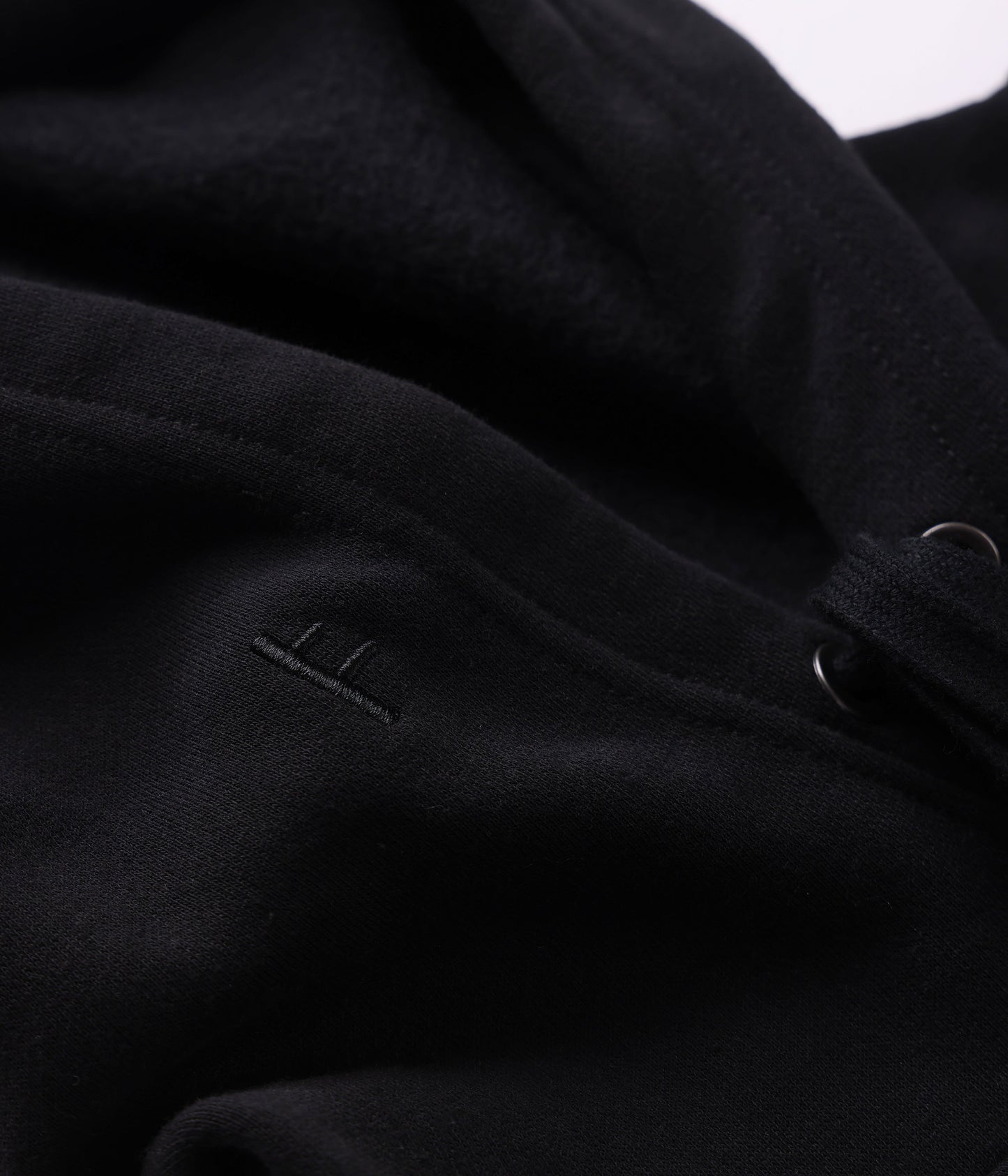 OSCILLATING HOOD // BLACK