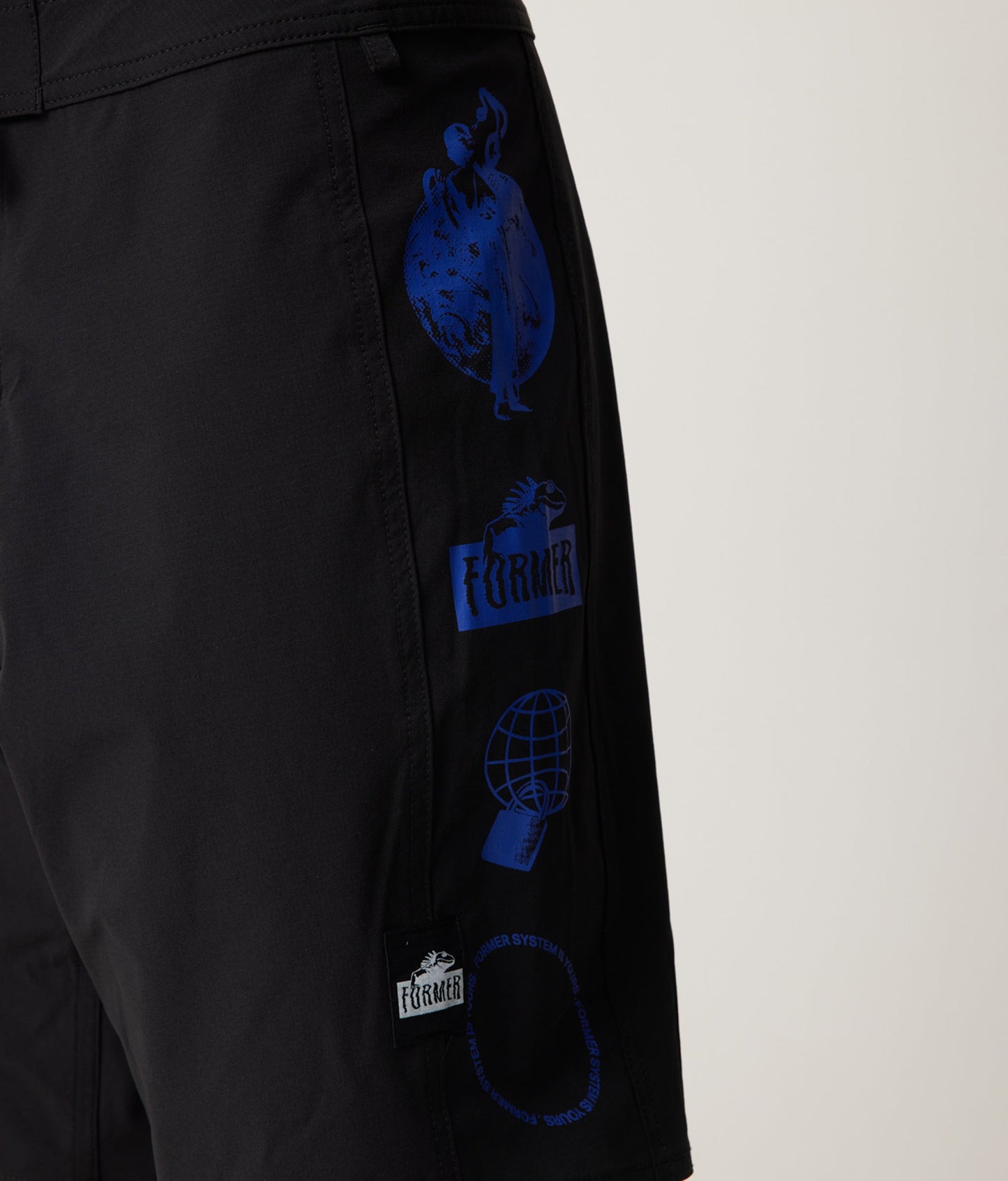 EXISTENCE CONTROL TRUNK // BLACK