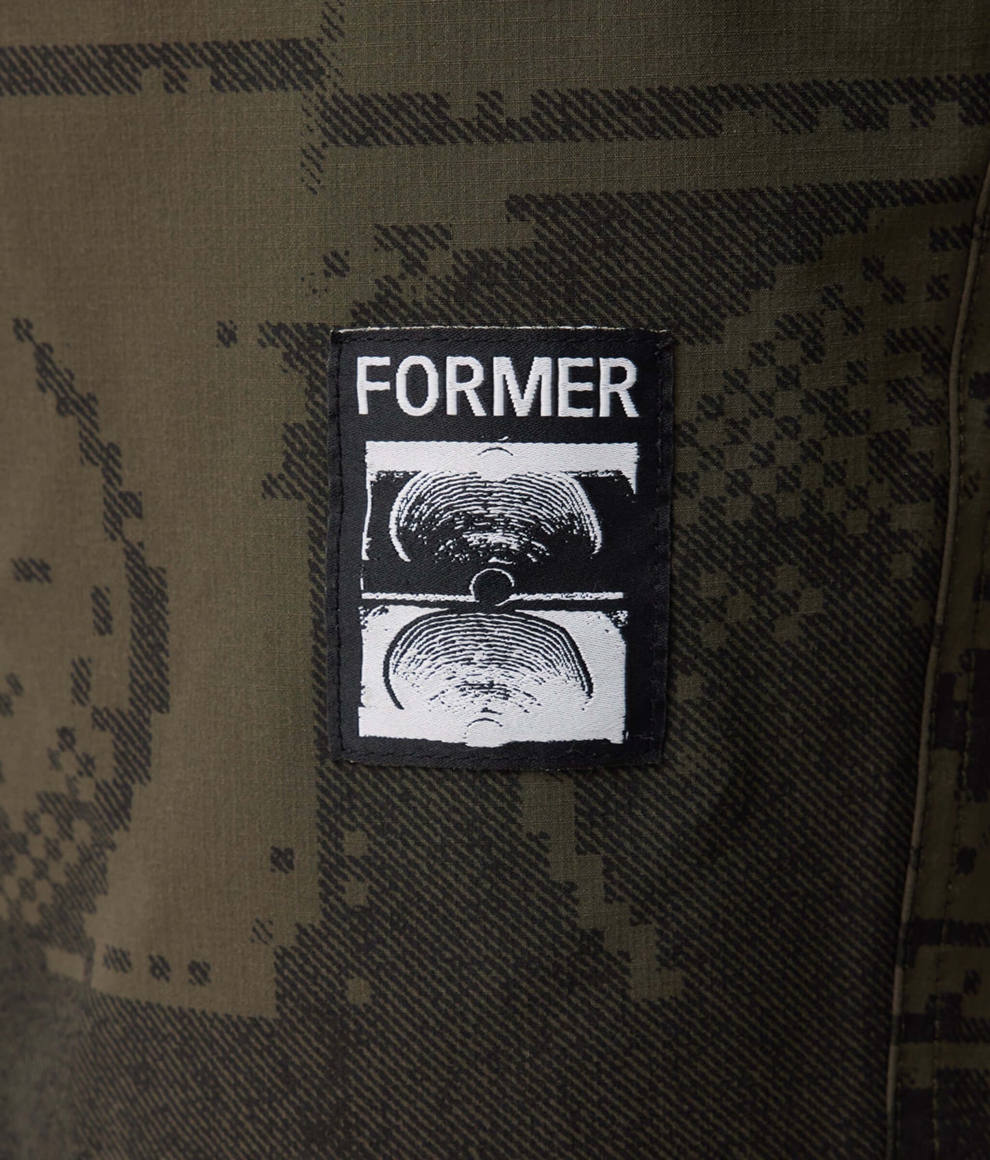 FREQUENCY TRUNK // BOTTLE