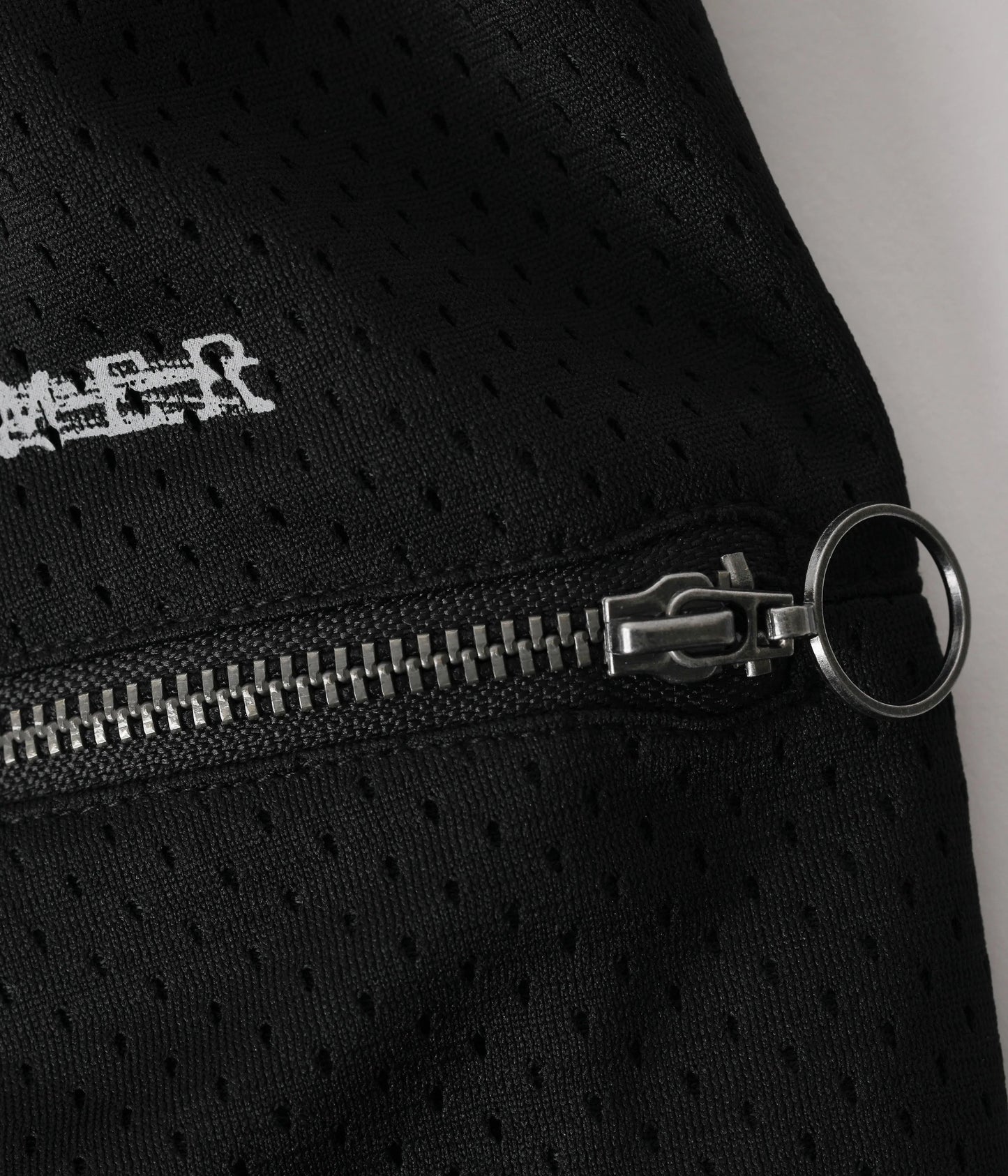 Former Merchandise - SHIFTING BALL WALKSHORT - BLACK - ARROW & BEAST