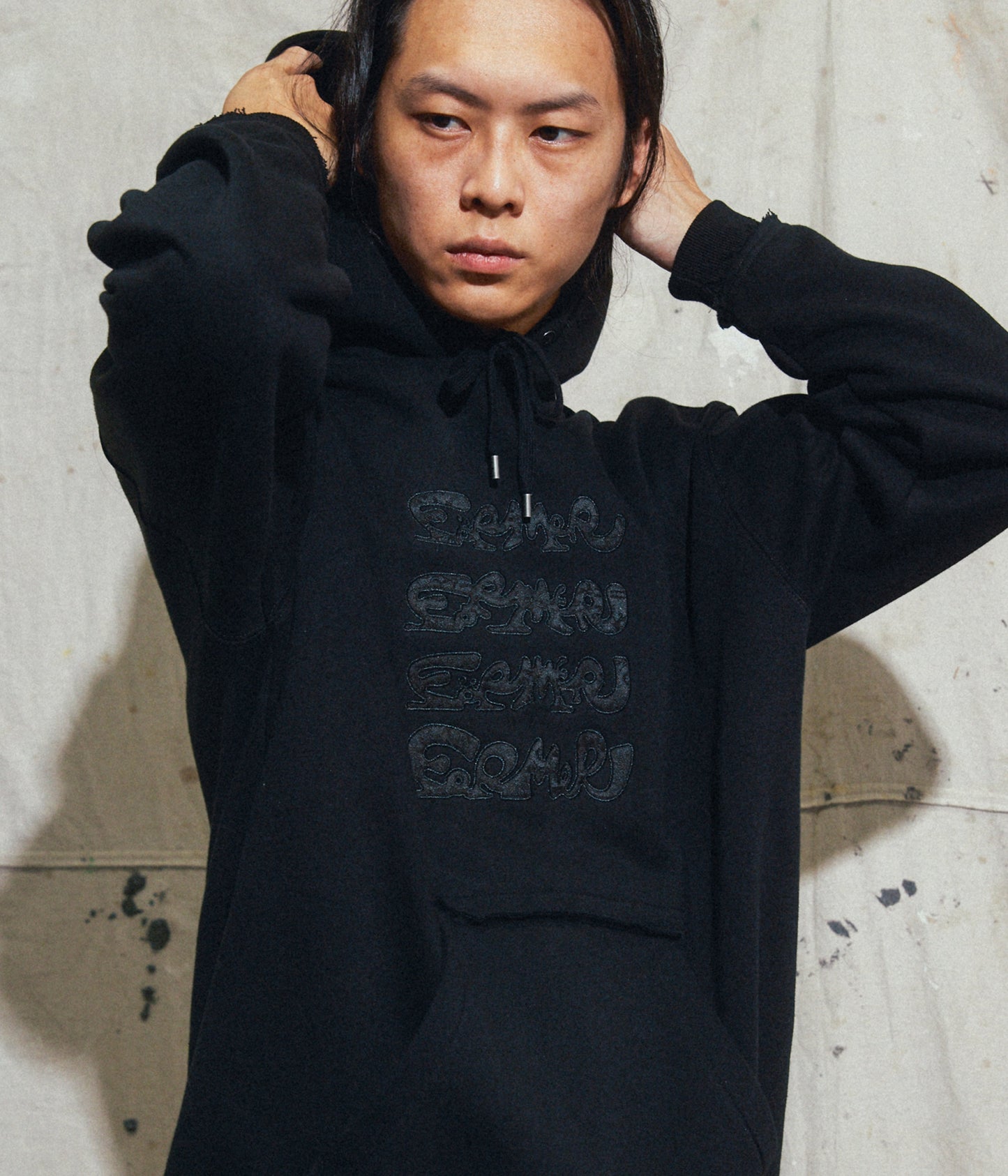 BETRAYER SATIN HOOD // BLACK