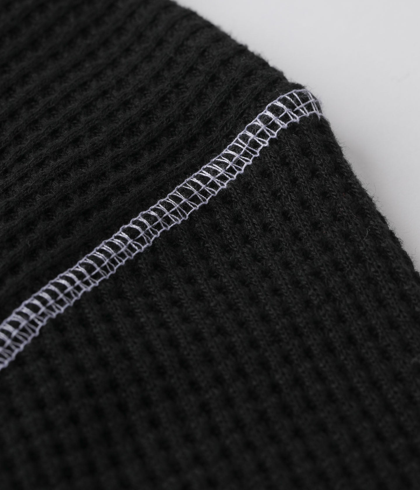 AG WAFFLE LS // BLACK WHITE