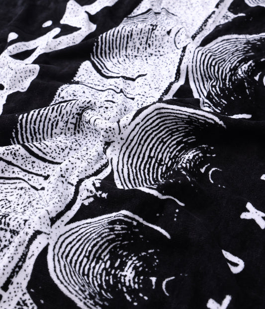 QUAVER TOWEL // BLACK