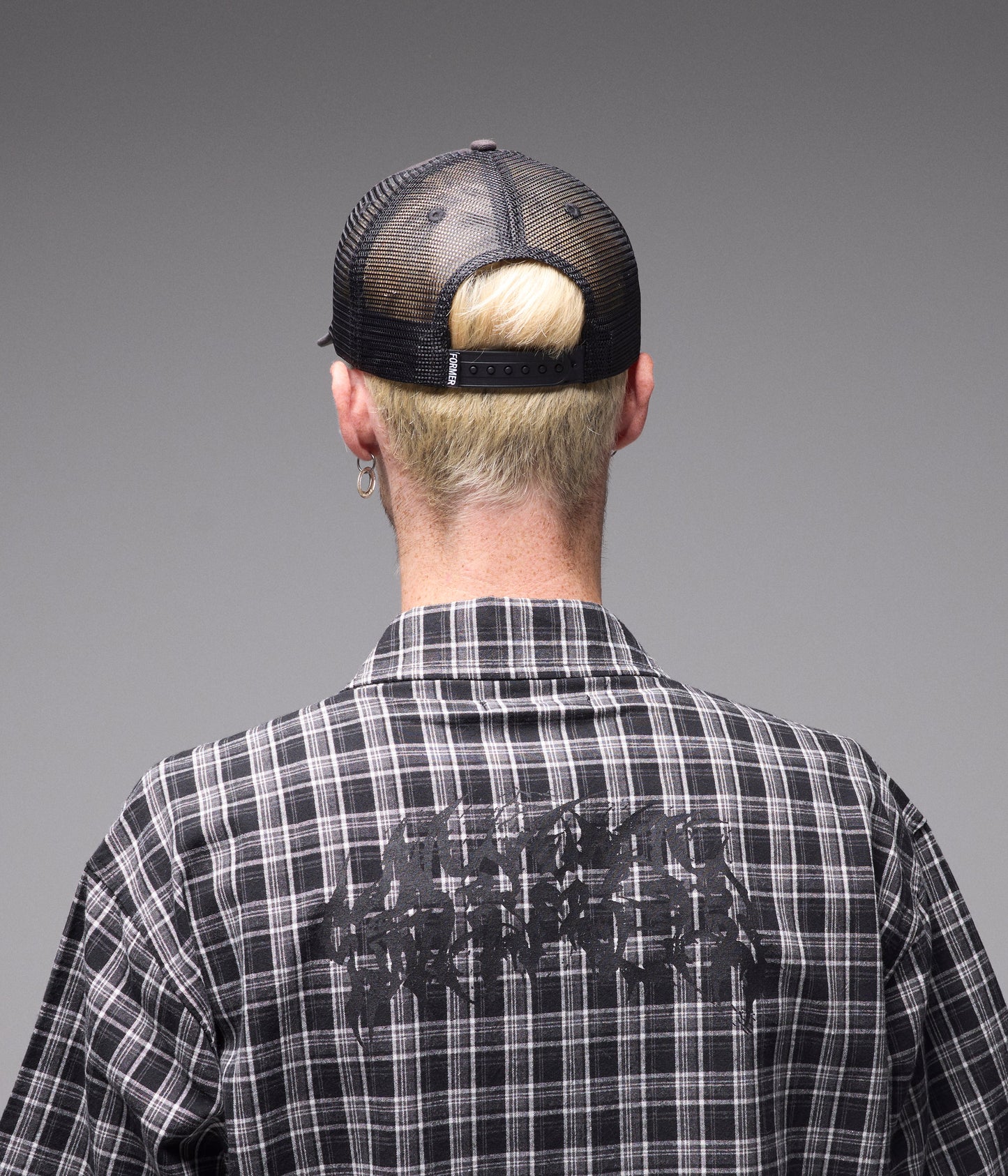 SHAMBLES TRUCKER CAP // GREY